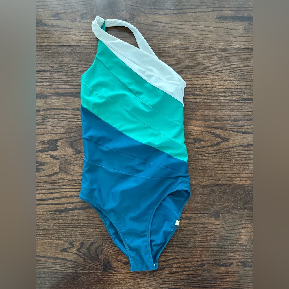 summersalt One-Shoulder Colorblock One-Piece Swimsuit in Teal, Aqua & White